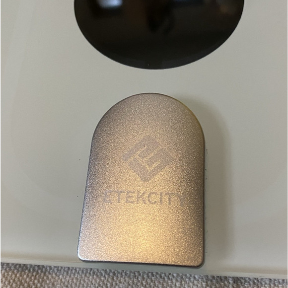 Etekcity Smart WiFi Body Fat Scale, XL Platform Digital Bathroom Scale to 400lb - Picture 5 of 6